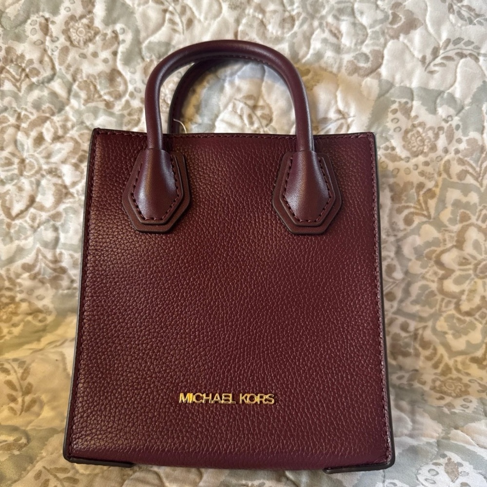 Michael Kors Mercer XS Leather Crossbody Bag